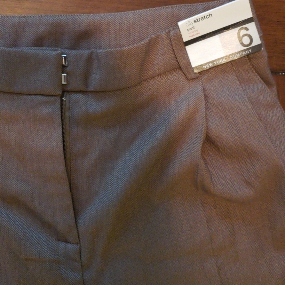 NWT  New York and Company City Stretch pants